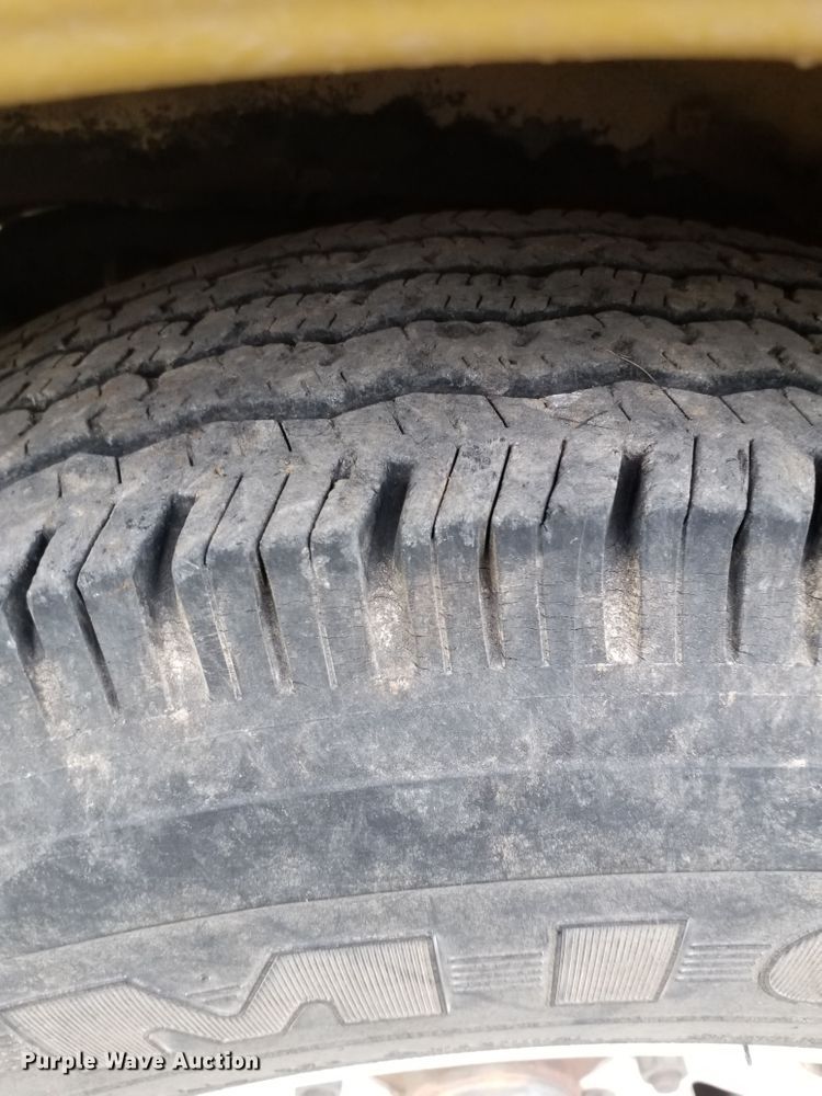 image for item HN9282 1972 Chevrolet Custom Deluxe 20  pickup truck