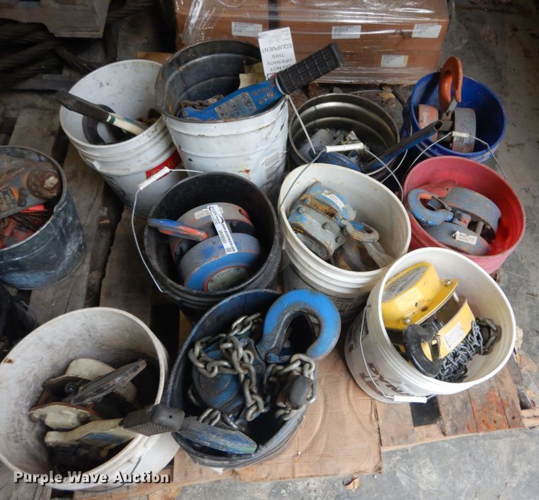 image for item HV9501 Hoists and come-a-longs