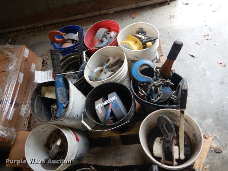 image for item HV9501 Hoists and come-a-longs