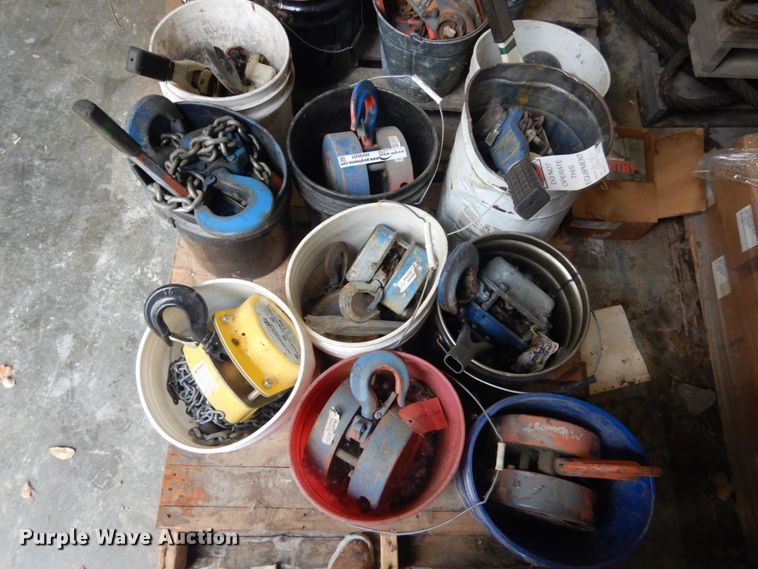 image for item HV9501 Hoists and come-a-longs