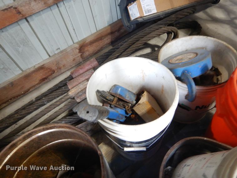 image for item HV9503 Hoists and come-a-longs