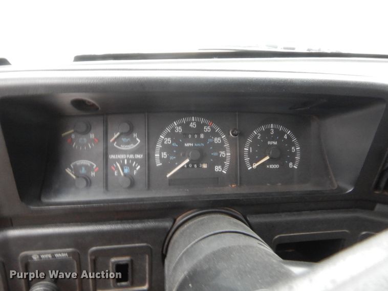 image for item HW9171 1990 Ford F150  pickup truck