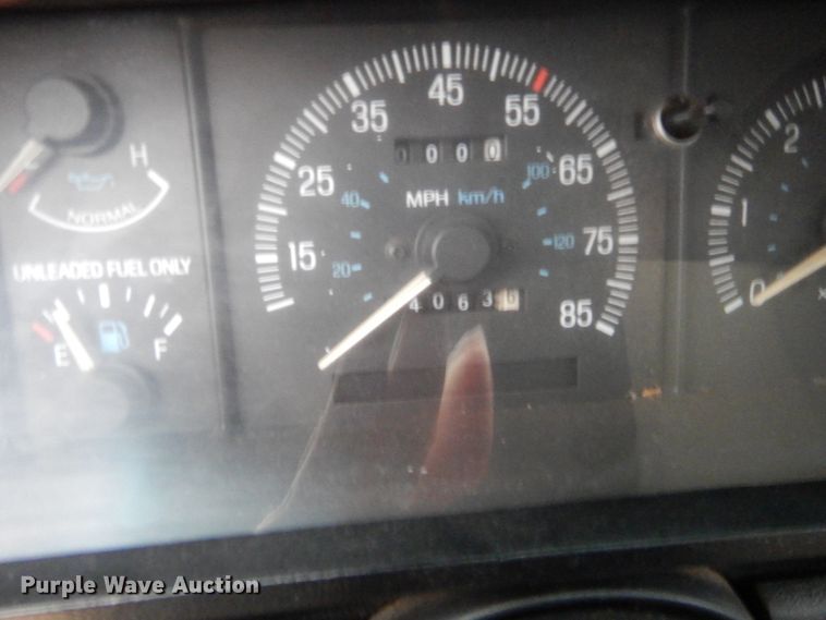 image for item HW9171 1990 Ford F150  pickup truck