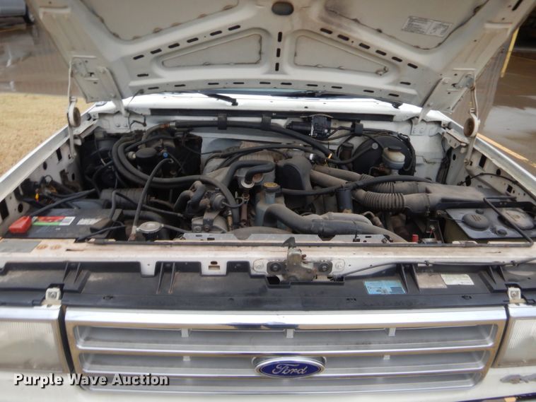 image for item HW9171 1990 Ford F150  pickup truck