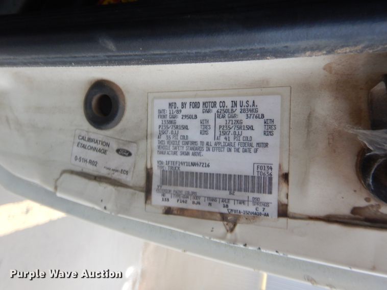 image for item HW9171 1990 Ford F150  pickup truck