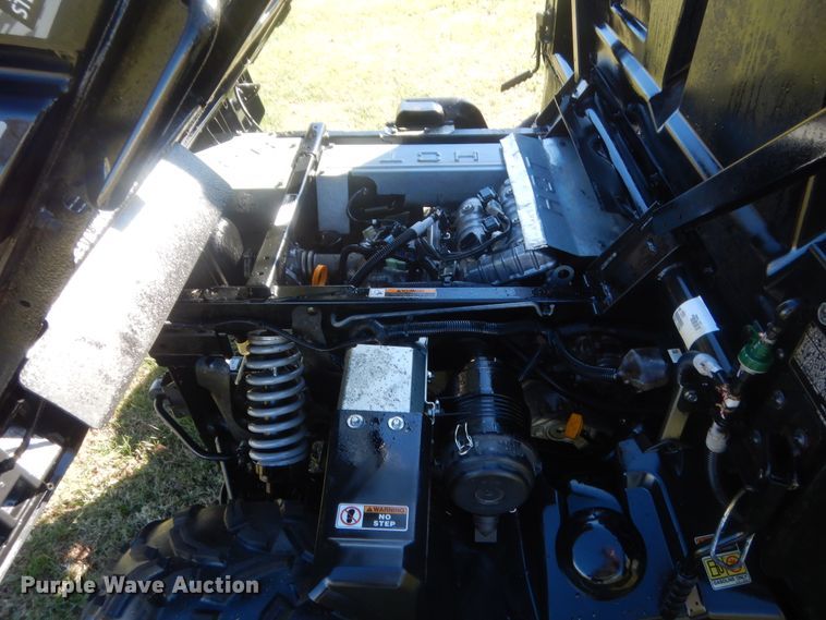 image for item HW9192 2018 Kubota Sidekick RTV-XG850  utility vehicle