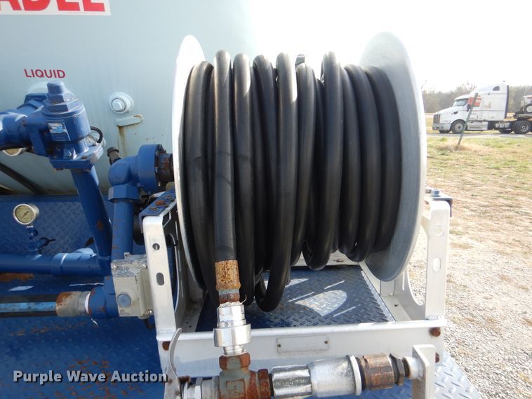 image for item HX9028 2004 Sterling Acterra  propane delivery truck