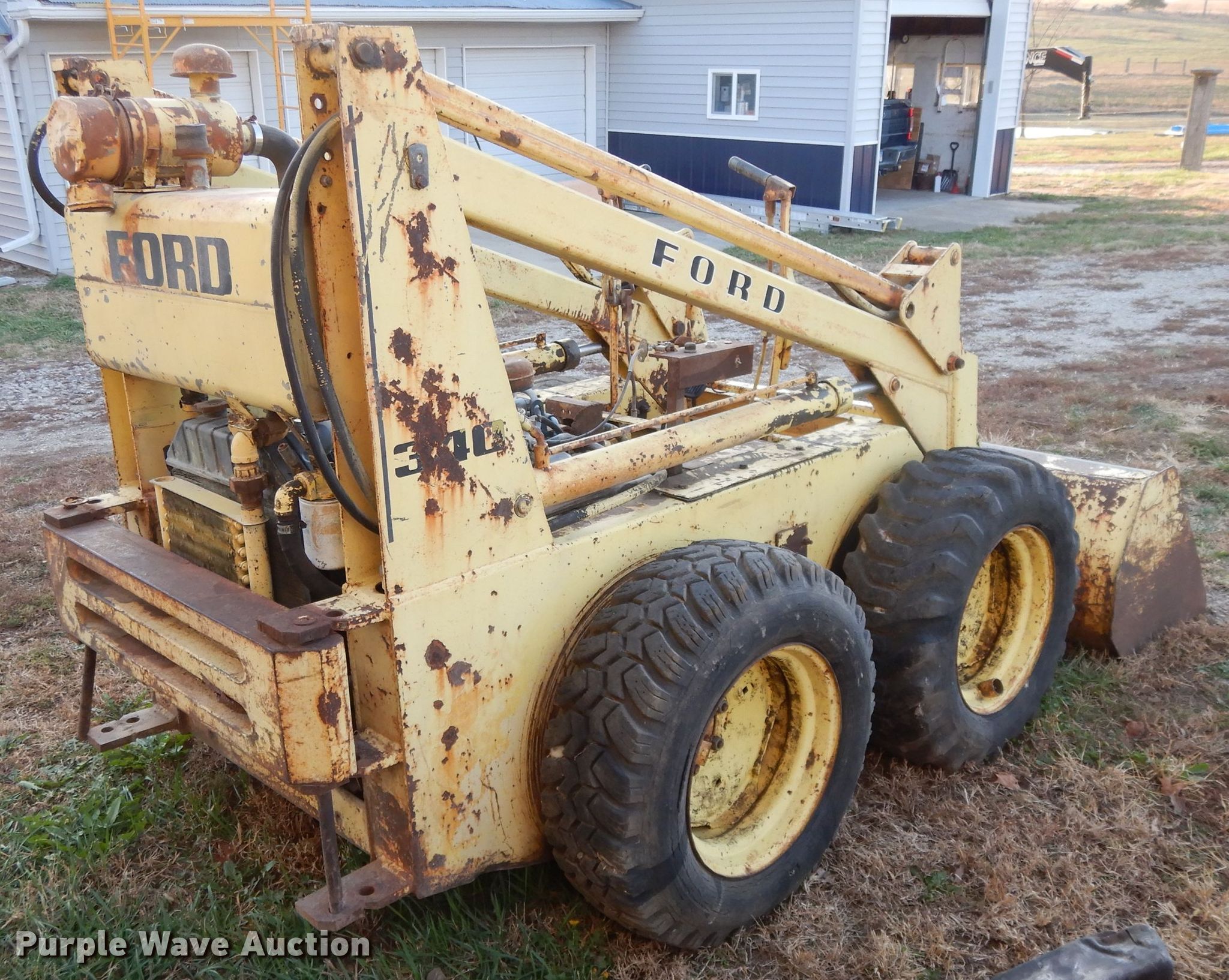 Ford 340 skid steer loader in Ottawa, KS Item DI8117 sold Purple Wave