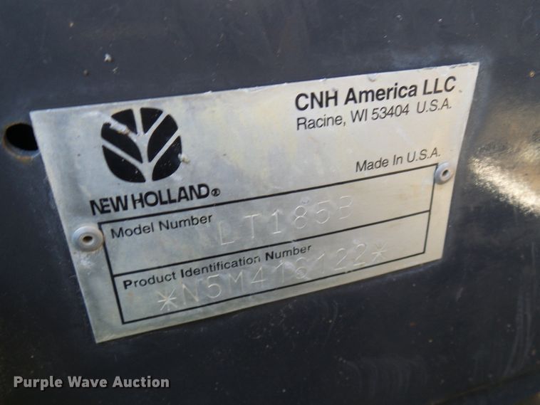 image for item DC2887 2005 New Holland LT185B  tracked skid steer loader