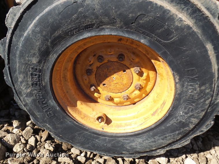 image for item DC2888 Case 75XT  skid steer loader