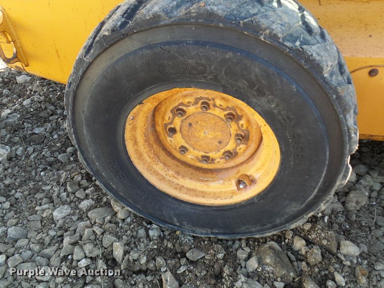 image for item DC2888 Case 75XT  skid steer loader