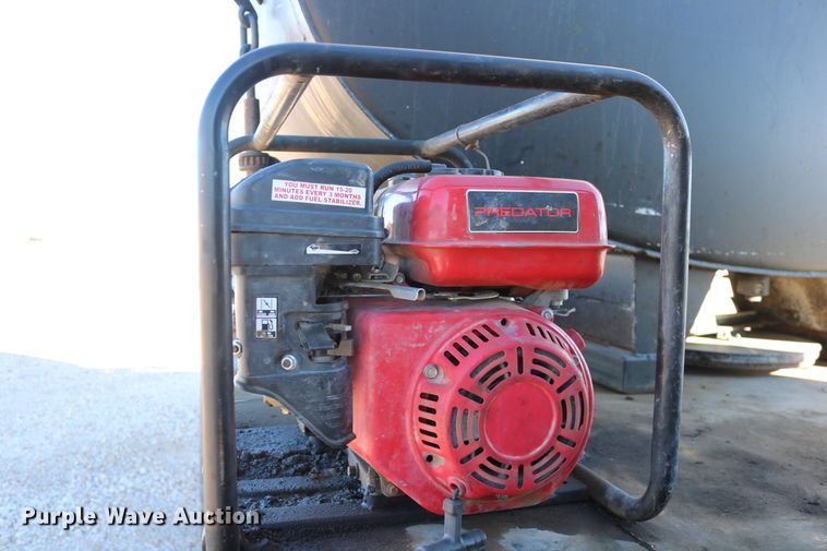 image for item DD6156 1998 Freightliner FL70  flatbed truck