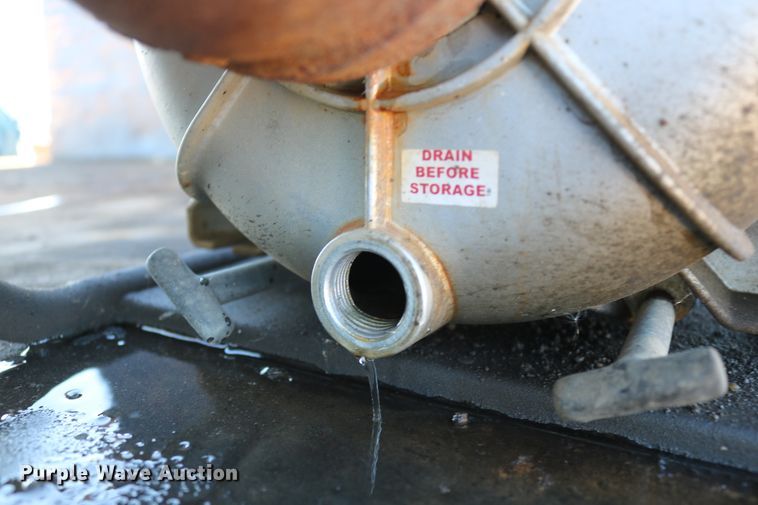 image for item DD6156 1998 Freightliner FL70  flatbed truck