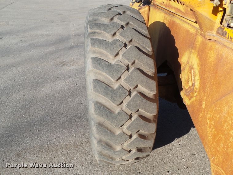 image for item DF0954 1981 Fiat-Allis 605B  wheel loader