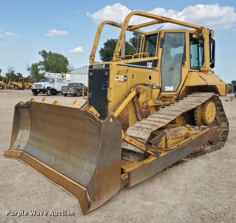 image for item DF5739 2006 Caterpillar D6N XL  dozer