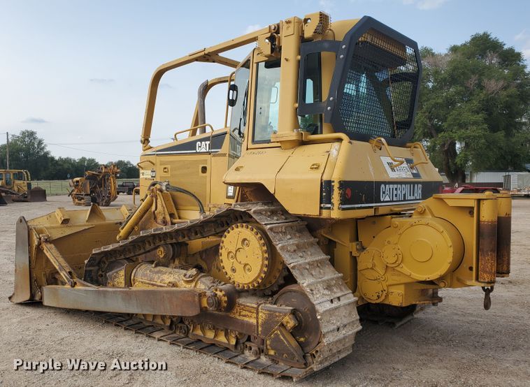 image for item DF5739 2006 Caterpillar D6N XL  dozer