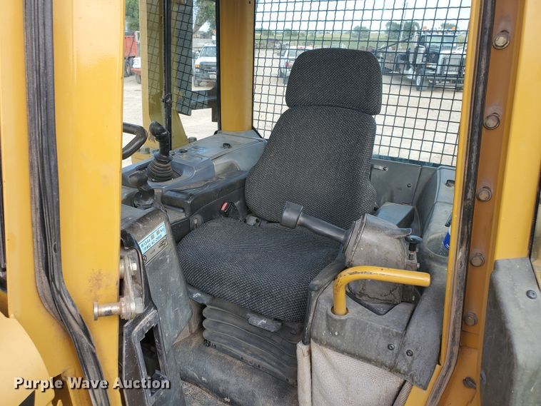 image for item DF5739 2006 Caterpillar D6N XL  dozer