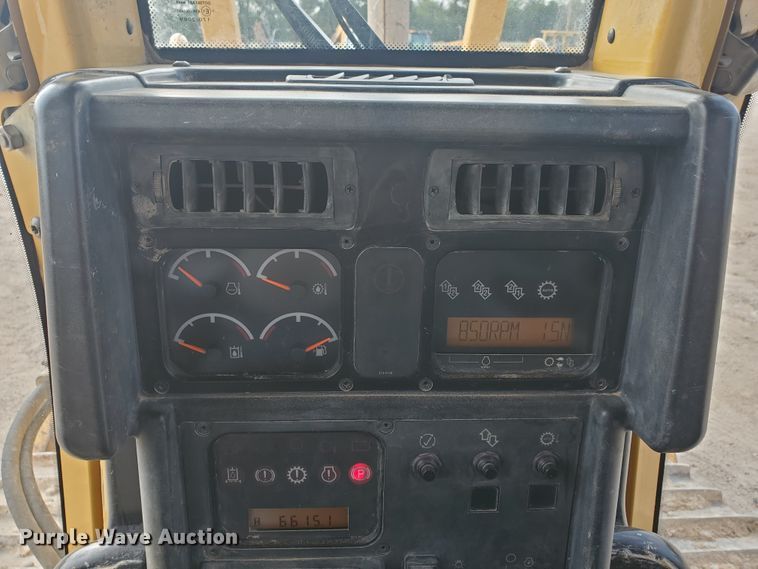 image for item DF5739 2006 Caterpillar D6N XL  dozer