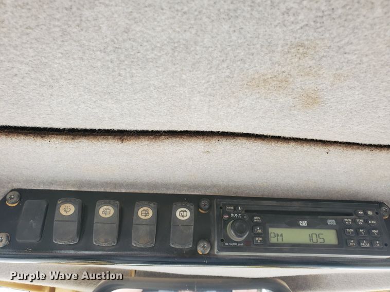 image for item DF5739 2006 Caterpillar D6N XL  dozer