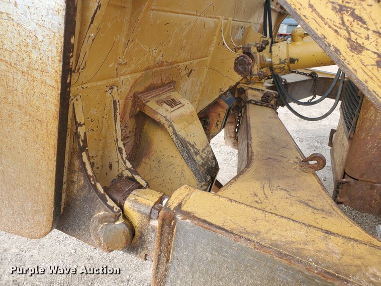 image for item DF5739 2006 Caterpillar D6N XL  dozer