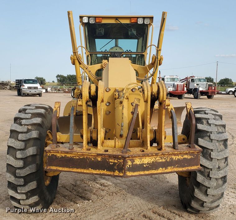 image for item DF5740 1998 Caterpillar 135H  motor grader