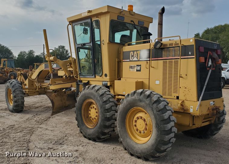 image for item DF5740 1998 Caterpillar 135H  motor grader
