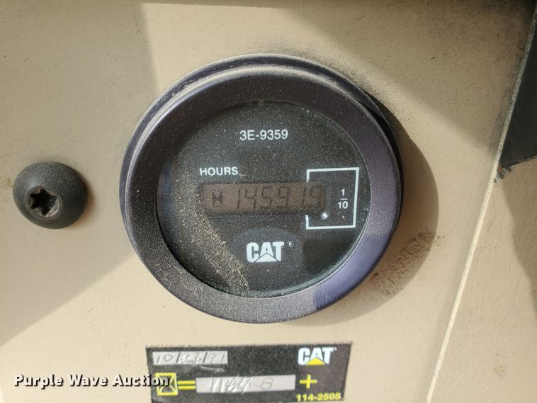 image for item DF5740 1998 Caterpillar 135H  motor grader