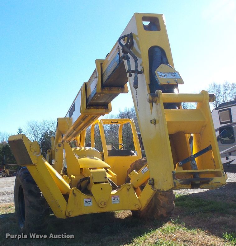 image for item DG2103 2006 Pettibone 8044  telehandler