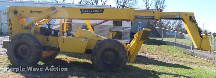 image for item DG2103 2006 Pettibone 8044  telehandler
