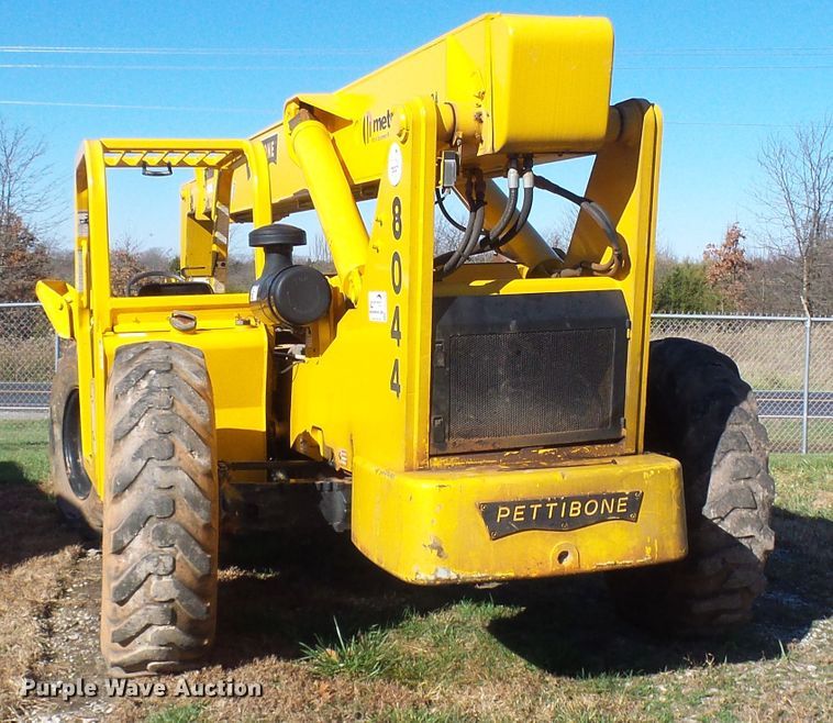 2006 Pettibone 8044 telehandler in Columbia, MO | Item DG2103 sold