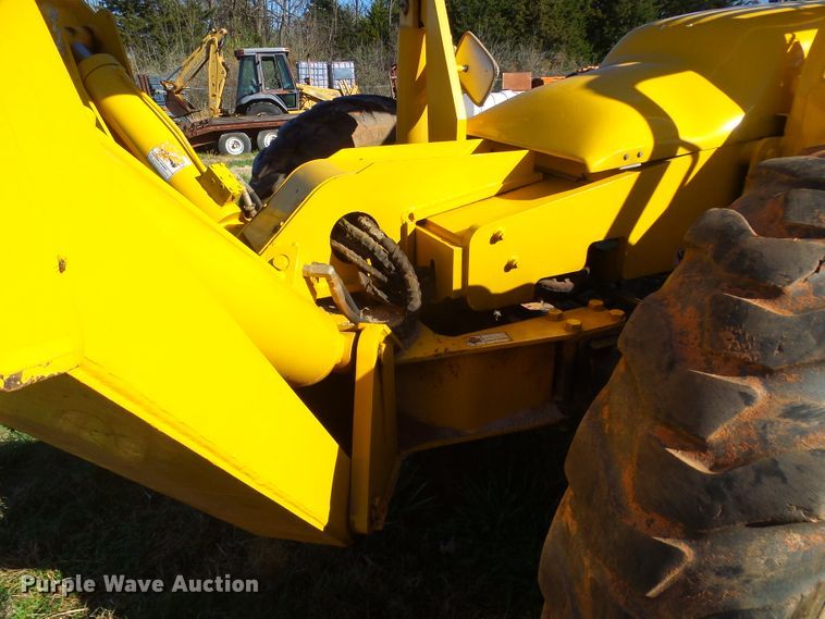 image for item DG2103 2006 Pettibone 8044  telehandler