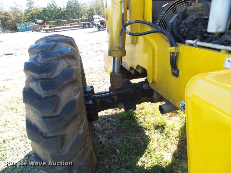 image for item DG2103 2006 Pettibone 8044  telehandler