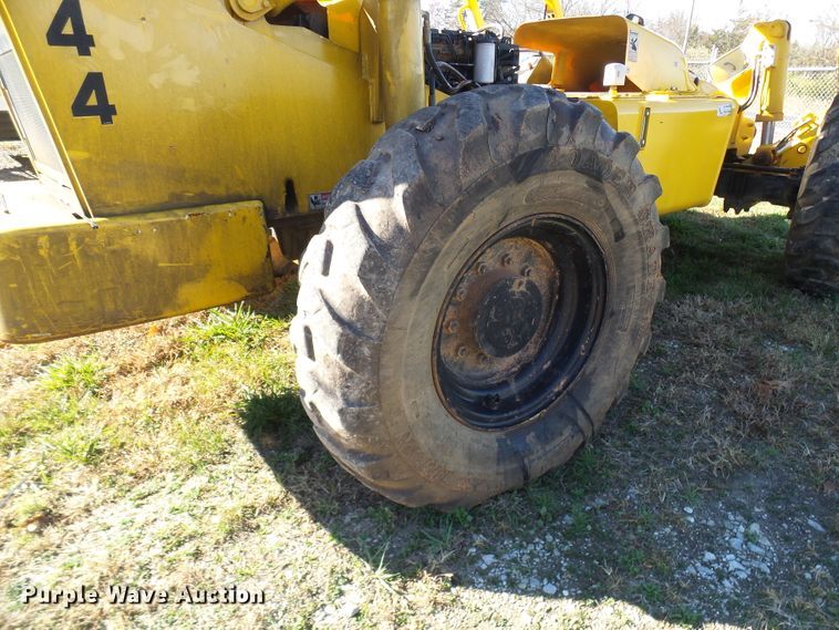 image for item DG2103 2006 Pettibone 8044  telehandler