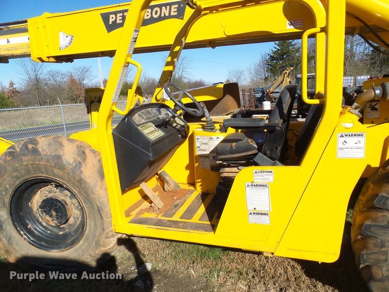 image for item DG2103 2006 Pettibone 8044  telehandler