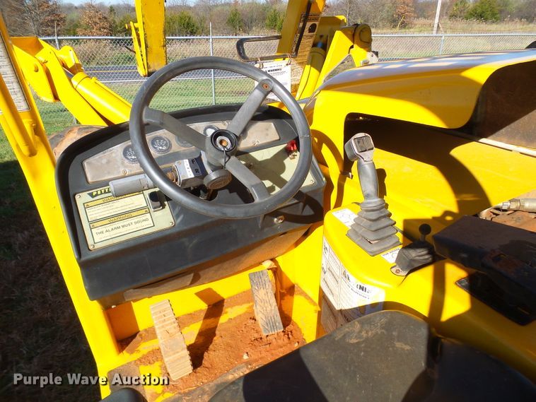 image for item DG2103 2006 Pettibone 8044  telehandler