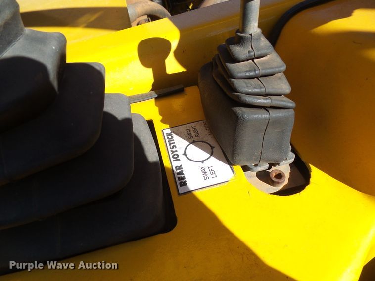 image for item DG2103 2006 Pettibone 8044  telehandler