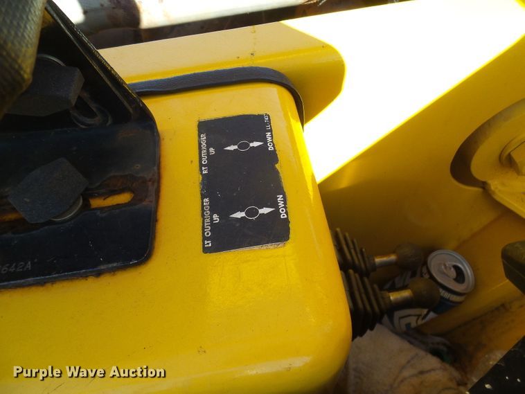 image for item DG2103 2006 Pettibone 8044  telehandler