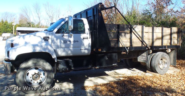 image for item DG2111 2002 Chevrolet C7500  dump truck