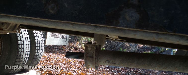 image for item DG2111 2002 Chevrolet C7500  dump truck