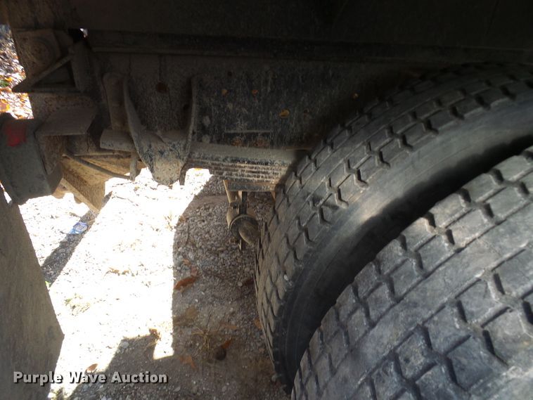 image for item DG2111 2002 Chevrolet C7500  dump truck