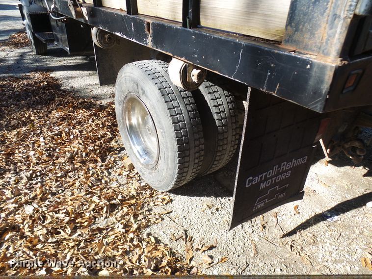 image for item DG2111 2002 Chevrolet C7500  dump truck