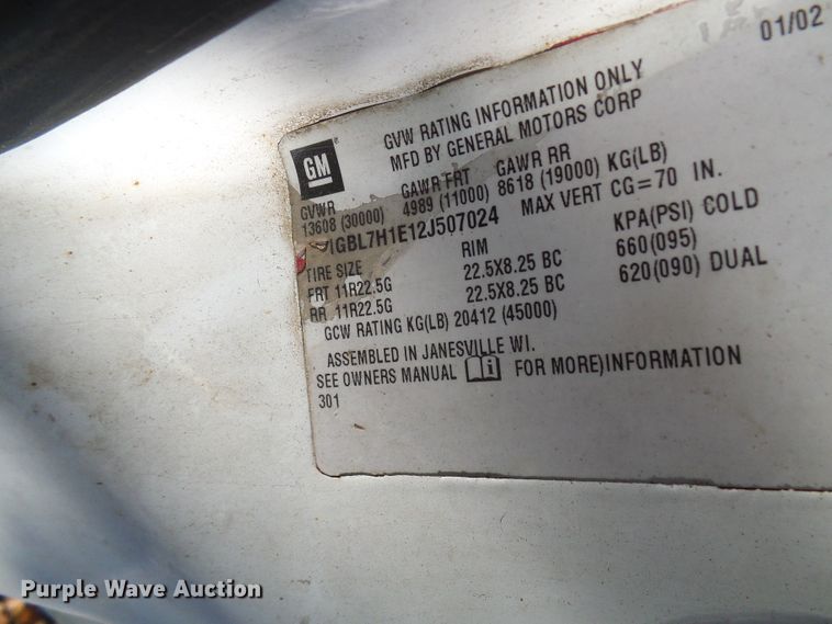 image for item DG2111 2002 Chevrolet C7500  dump truck