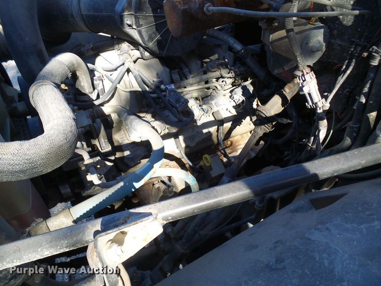 image for item DG2111 2002 Chevrolet C7500  dump truck