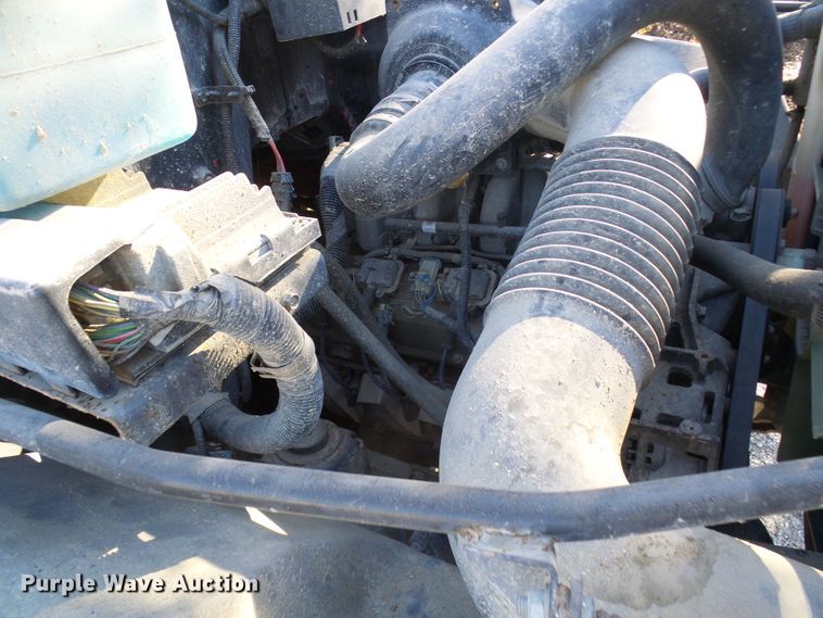 image for item DG2111 2002 Chevrolet C7500  dump truck