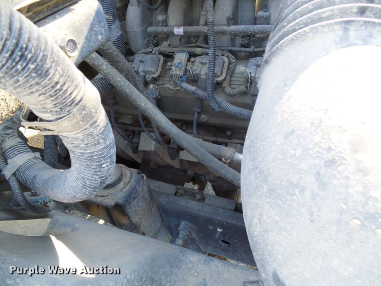 image for item DG2111 2002 Chevrolet C7500  dump truck