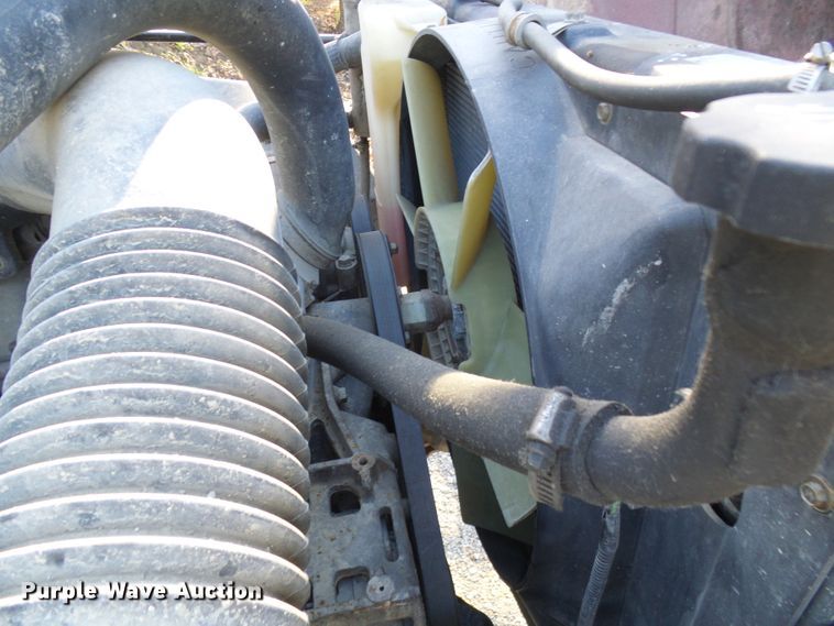 image for item DG2111 2002 Chevrolet C7500  dump truck