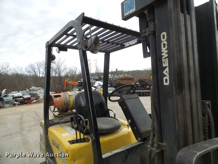 image for item DG2113 Daewoo G25SE  forklift