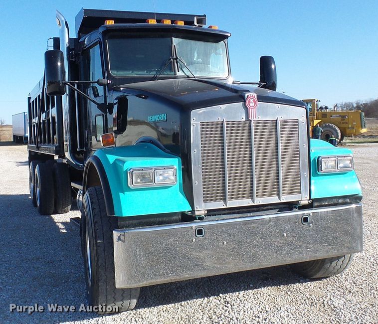 image for item DG2118 2006 Kenworth W900  dump truck