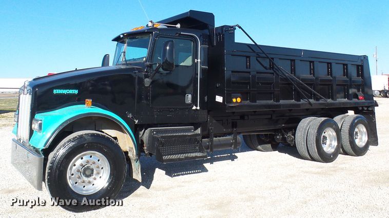 image for item DG2118 2006 Kenworth W900  dump truck