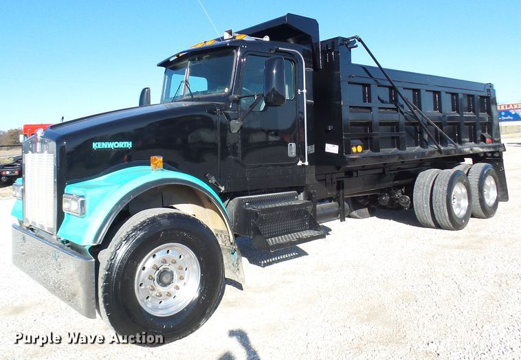 image for item DG2118 2006 Kenworth W900  dump truck